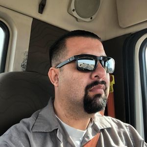 Meet your Posher, Rene